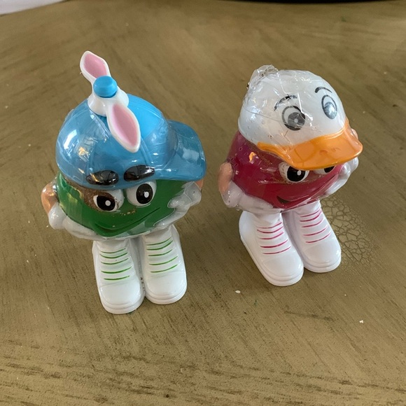 Vintage M&M Minnie’s set of 2 character dispensers in excellent condition. - Picture 2 of 5